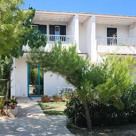 Baia Degli Aranci & Parque de vacaciones 4*