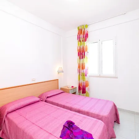 Baia Degli Aranci & Parque de vacaciones 4*