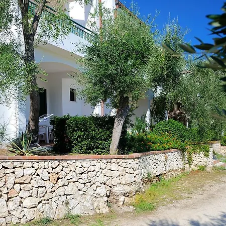 Baia Degli Aranci & База отдыха 4*